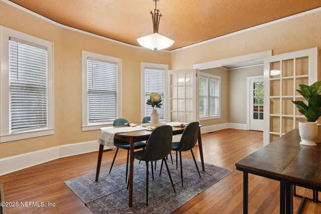 Building Photo - 3655 Walsh St