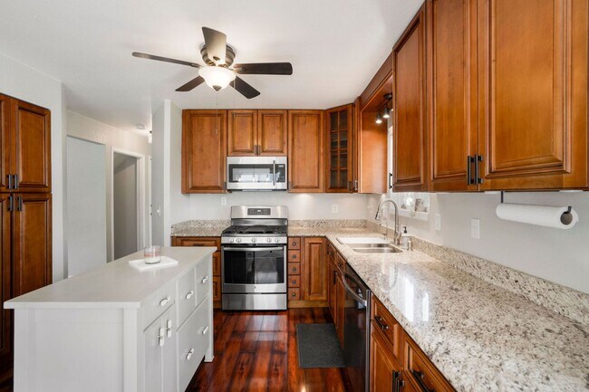 Building Photo - Updated 4 Bedroom Home with Amazing Yard, ...
