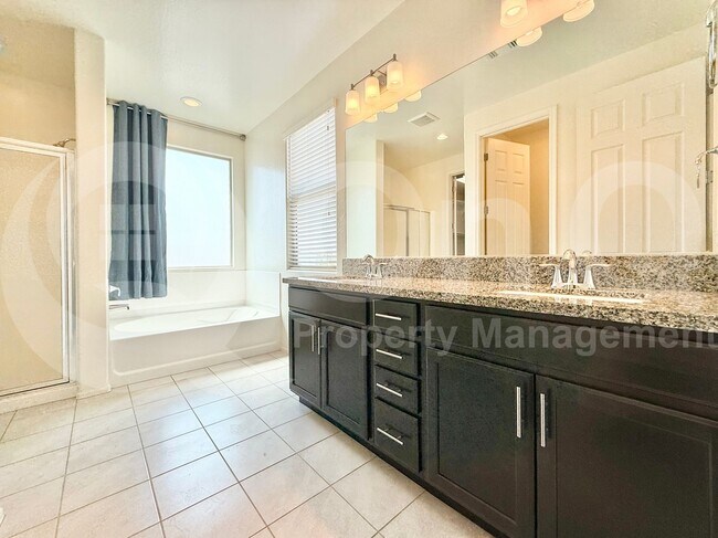 Building Photo - 9576 W Donald Dr