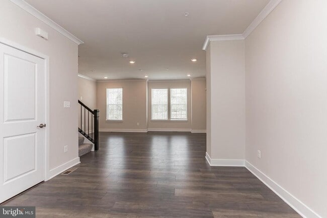 Building Photo - 8039 Blue Stream Dr