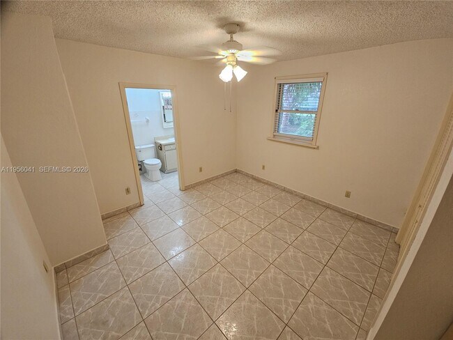 Building Photo - 2323 Polk St