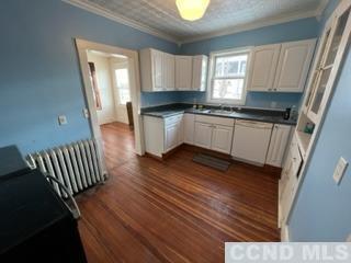 Building Photo - 17 Rossman Ave