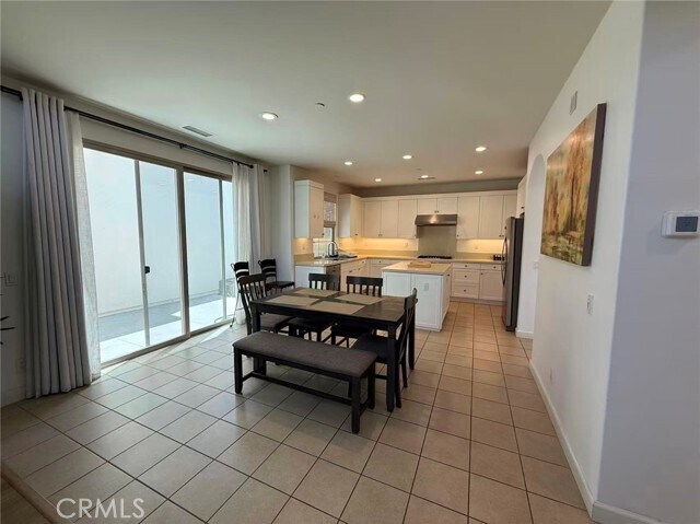 Building Photo - 200 Augustine