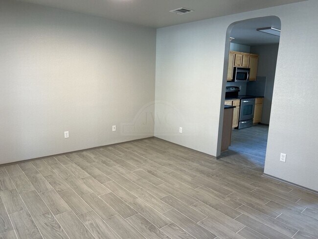 Building Photo - 5308 Birmingham Cir