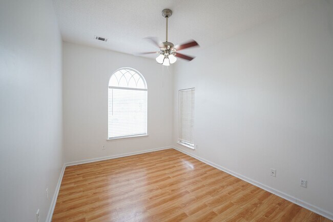 Building Photo - Available Soon!