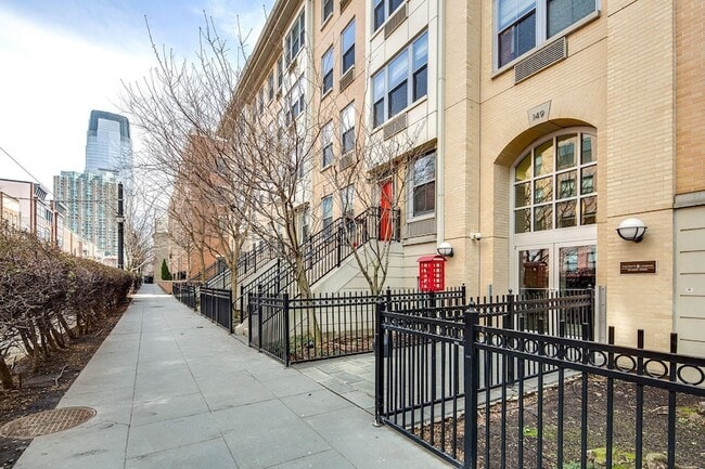 Building Photo - 149 Essex St