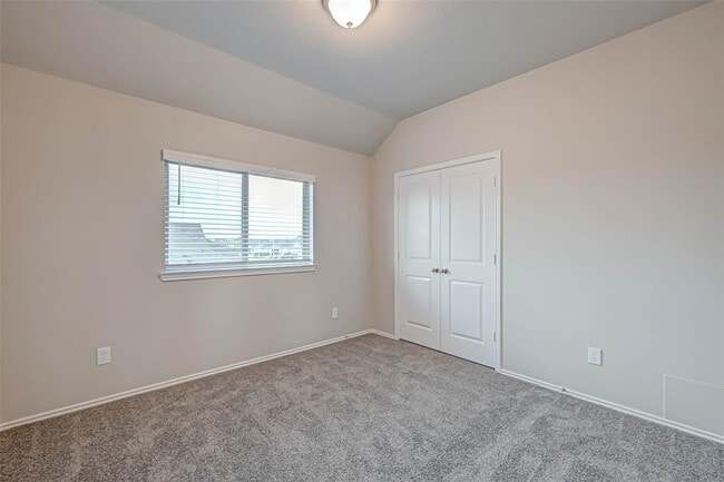 Building Photo - 8910 Oak Ivy Ln
