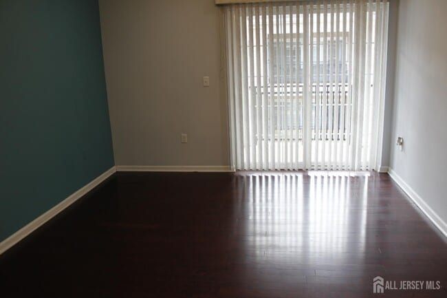 Building Photo - 446 Micali Way