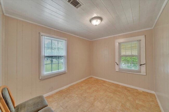 Building Photo - 601 Travelers Rest Rd