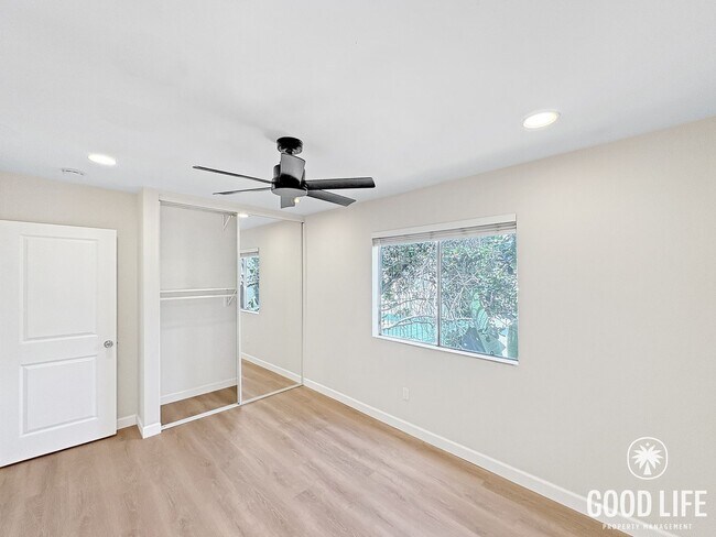 Building Photo - SD: Bright 2BD/2BA Corner Unit Condo in Escondido with Reserved Parking, Quartz Kitchen & Private...