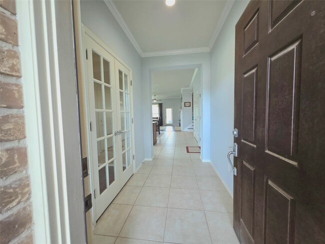 Building Photo - 7142 Breton Bay Pass