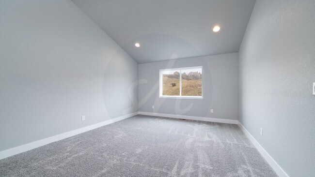 Building Photo - Paired Patio Home in Mountain Shadows