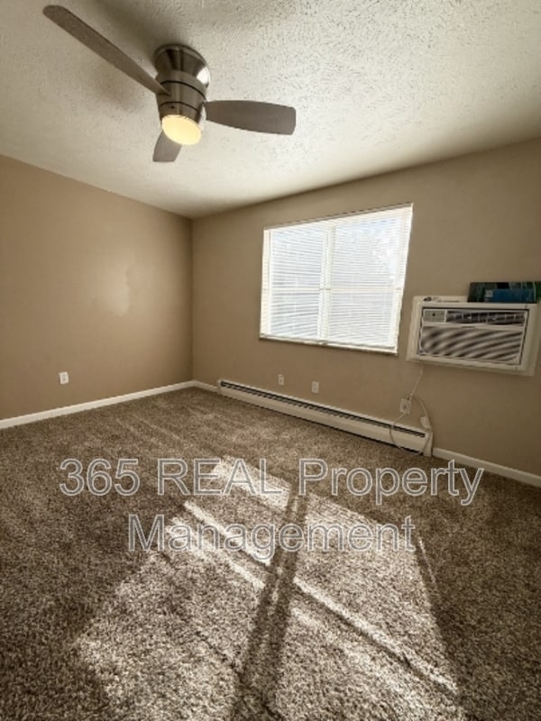 Building Photo - 1434 E 16th St