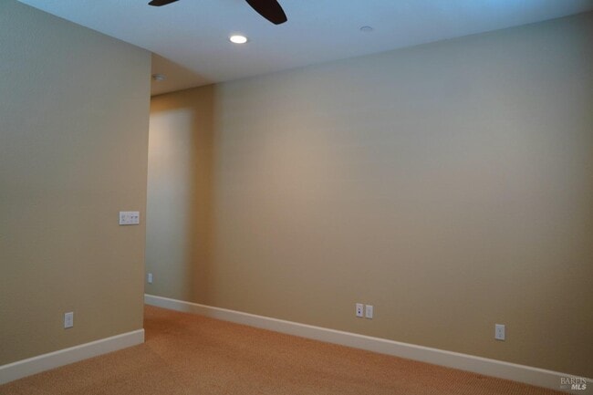 Building Photo - 415 Belvedere Dr