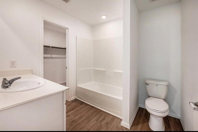 Building Photo - 1218 Millers Pass Dr