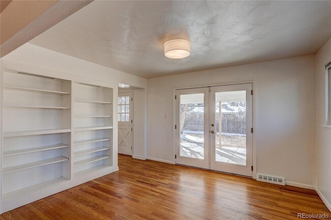 Building Photo - 3273 S Florence Ct