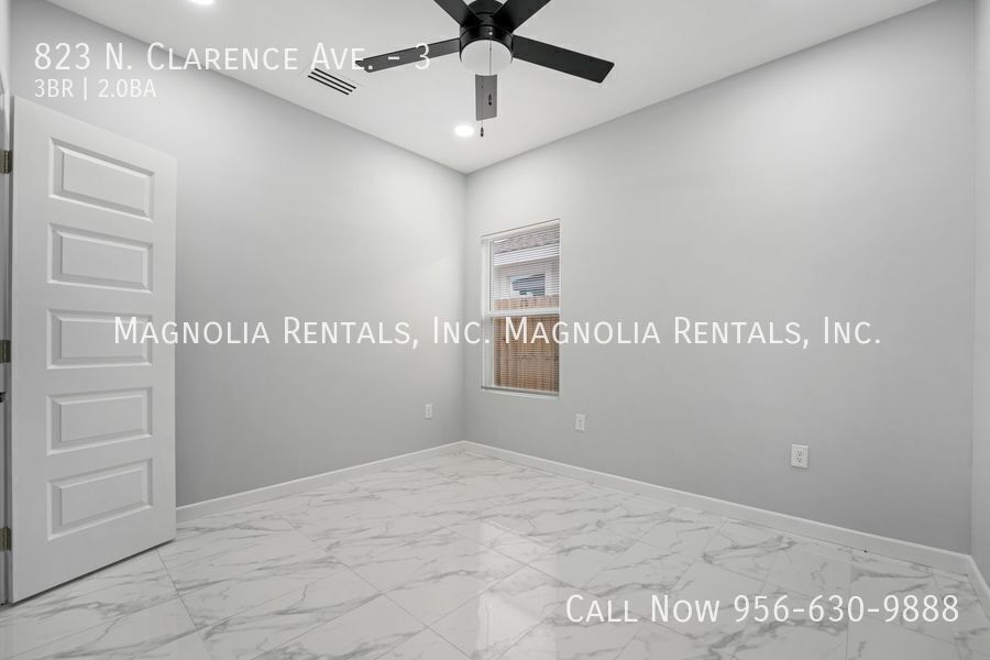 Building Photo - 823 N Clarence Ave