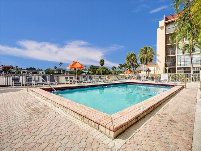 Building Photo - 2001 Atlantic Shores Blvd