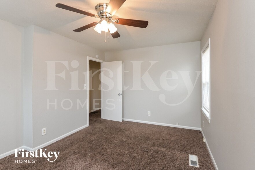 Building Photo - 212 Sam Pate Dr