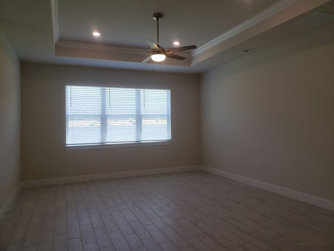 Building Photo - Beautiful Ridgeview Home