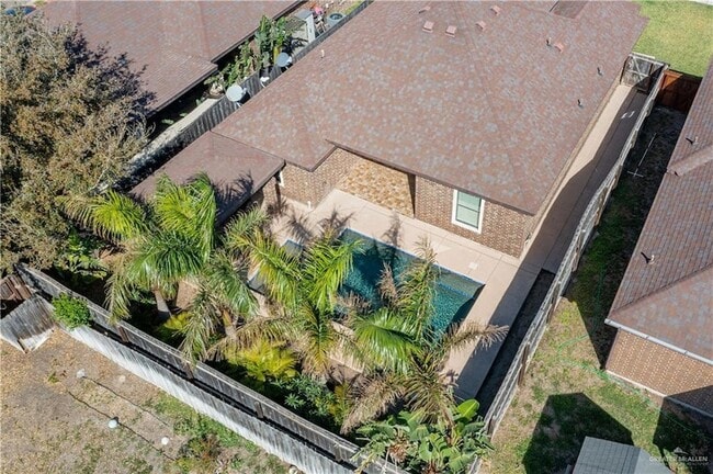 Building Photo - 10925 N 30th St