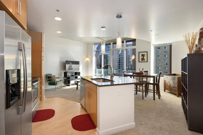 Building Photo - 930 15th St