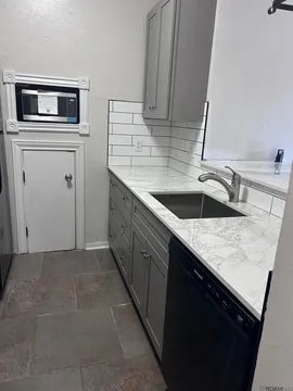 Building Photo - 13650 Kenner Ave