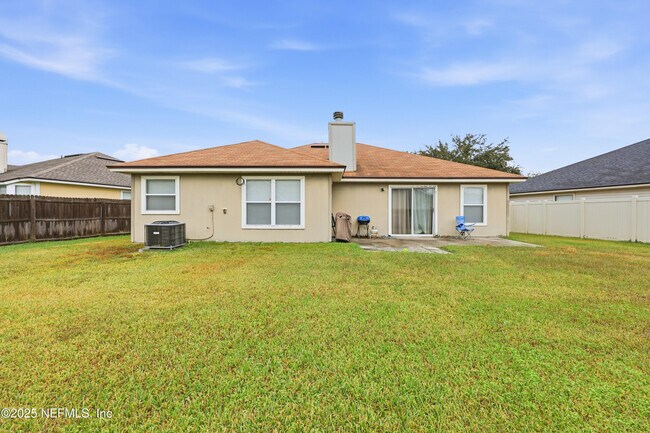 Building Photo - 1739 Saw Lake Drive