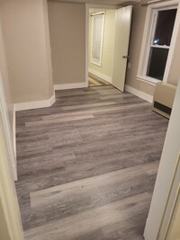 Building Photo - 6 Richard Ct