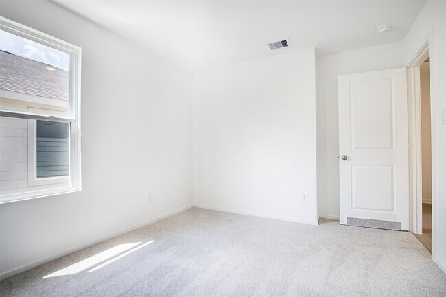 Building Photo - 31342 Black Cherry St