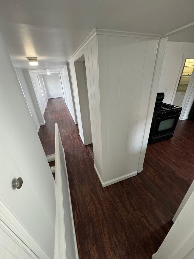 Building Photo - 2605 Walnut St