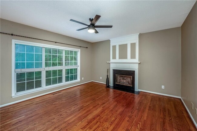 Building Photo - 3925 Barberry Ct