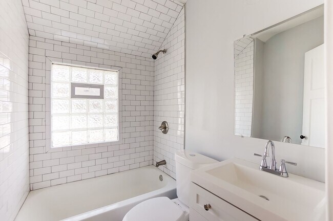Building Photo - LEASING SPECIAL - sign a 13-month lease by 7/31/2026 and second month is free!