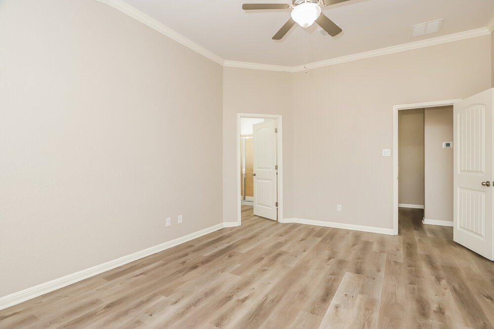 Building Photo - 8233 Oak Harvest Dr