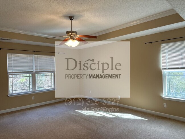 Building Photo - 136 Magnolia Dr