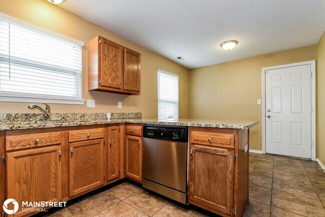 Building Photo - 6432 Cradle River Dr, Indianapolis, IN 46221