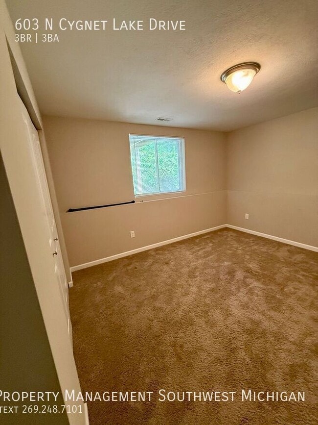 Building Photo - 603 Cygnet Lake Dr