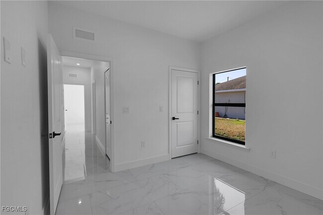 Building Photo - 2810 44th St SW