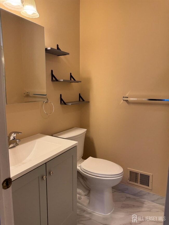 Building Photo - 286 Palombi Ct