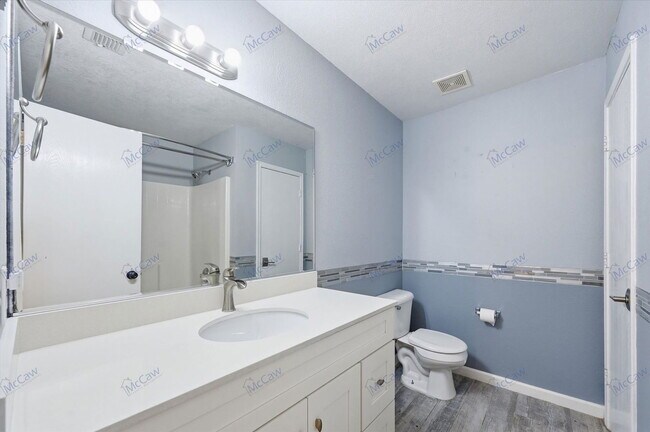 Building Photo - 8401 Swan Park Dr