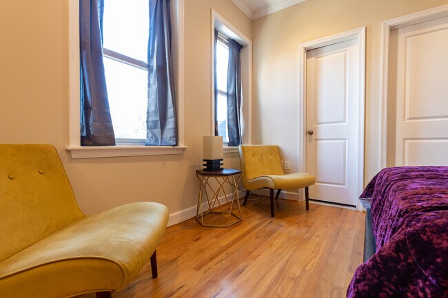 Building Photo - 430 Irving St NW