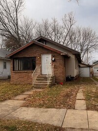 Building Photo - 2 Bedroom with Garage PENDING