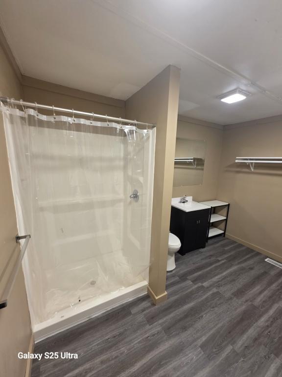 Building Photo - 208 E Main St