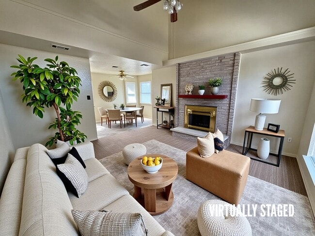 Building Photo - 2808 Bluejay Dr