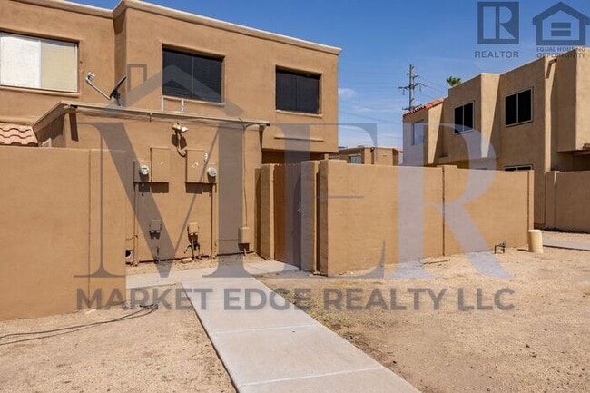 Building Photo - 3Bed/1Bath Home at 48th St/Broadway! $399 ...