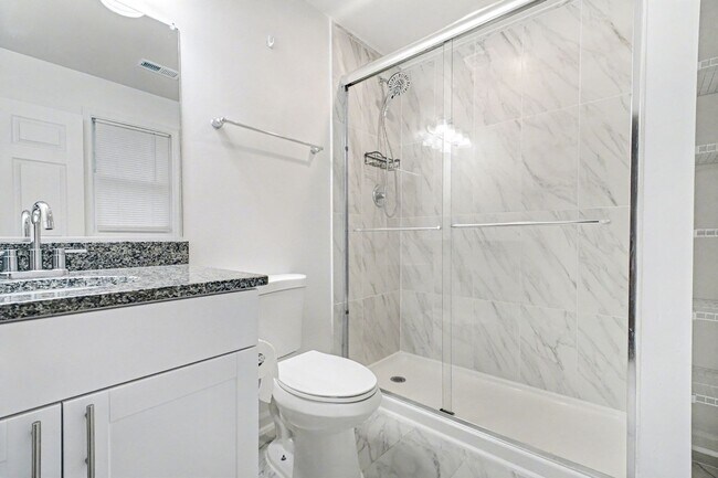 Building Photo - Newer 3-bedroom home available now in Colonial Beach!