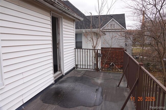 Building Photo - 12851 2nd Ave