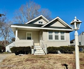 Building Photo - 139 Otis Ave