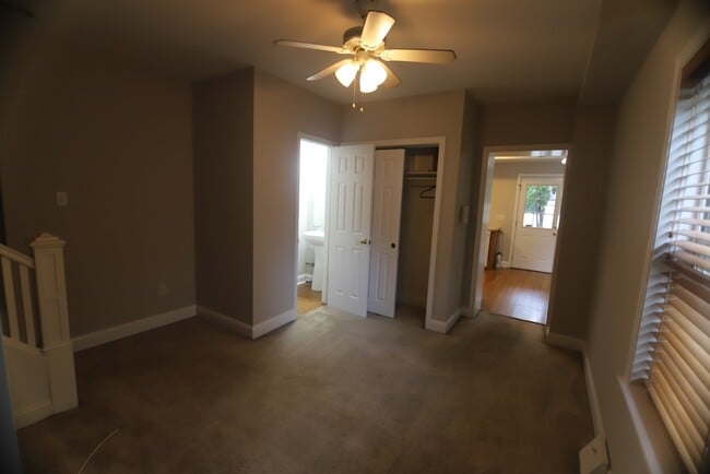 Building Photo - 309 E 6th Ave