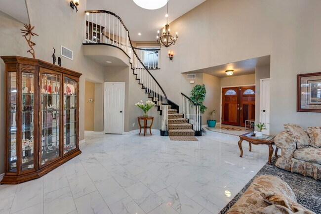Building Photo - 9598 Naples Dr